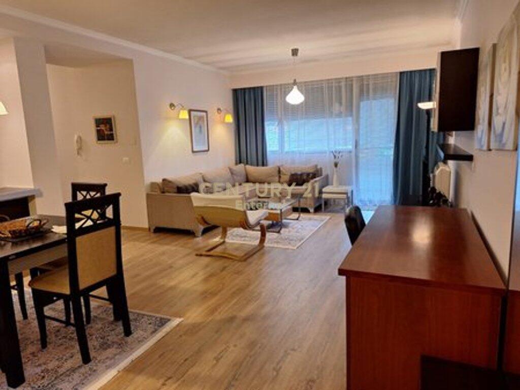 2+1 apartment for rent in the Blloku area