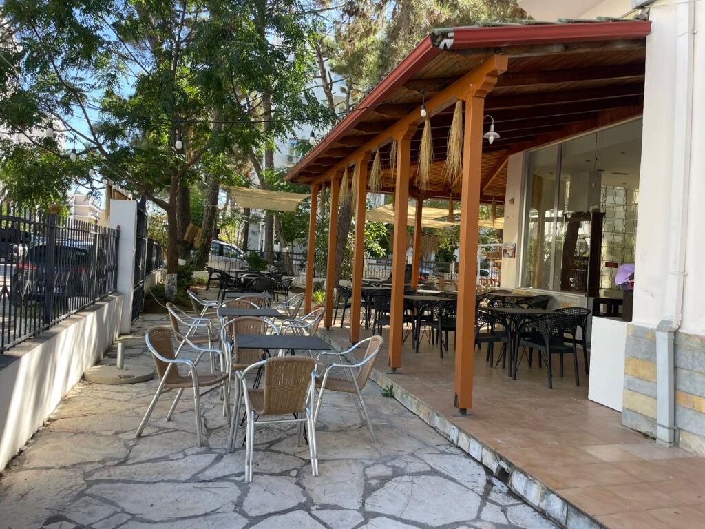 BAR RISTORANTE IN AFFITTO A GOLEM