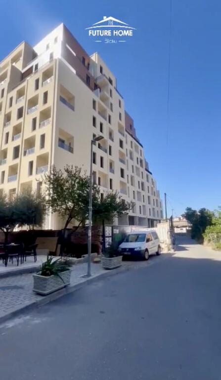 Shitet Apartament 1+1 Don Bosko