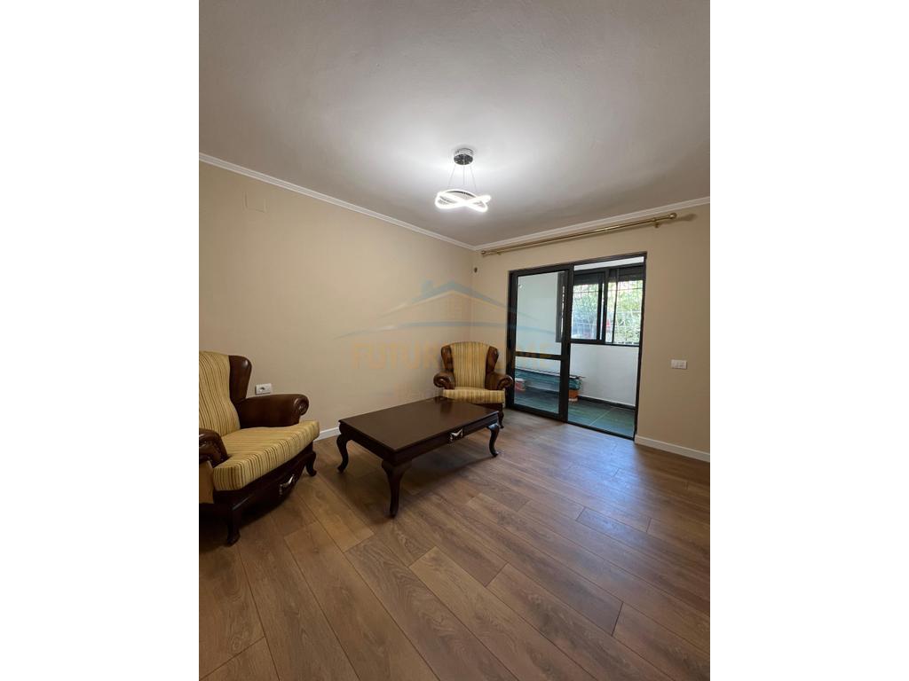 Shitet, Apartament 2+1, Oxhaku, Tirane.