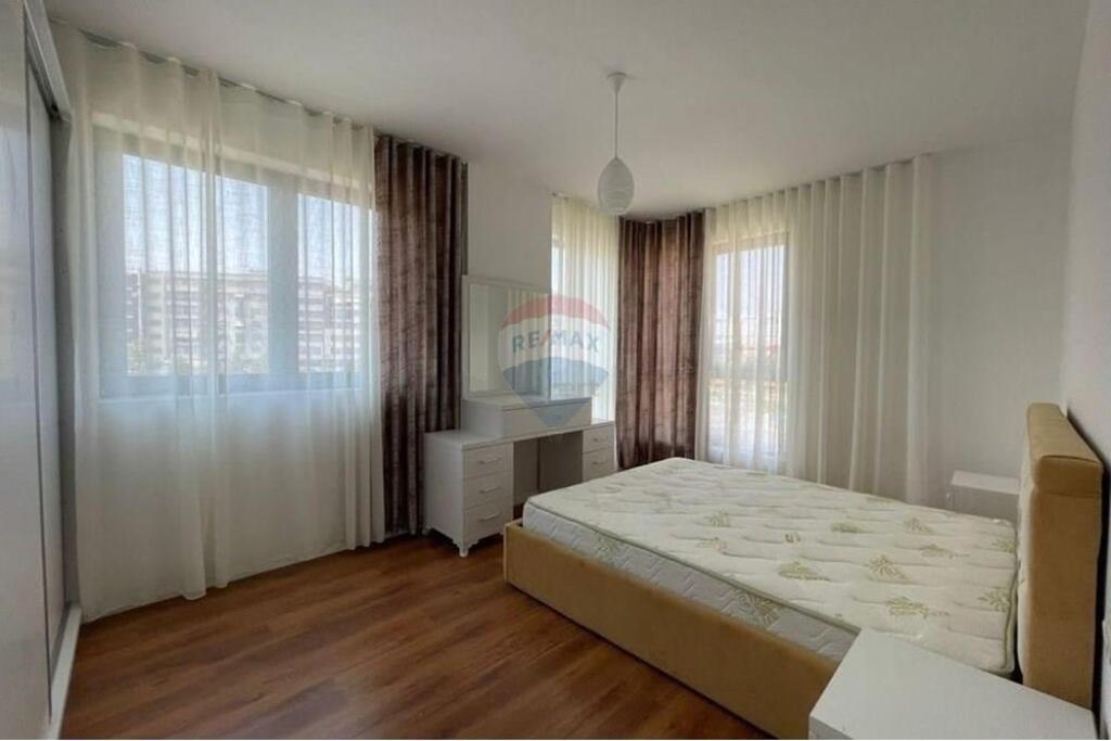 Apartament 2+1 me qera tek pallati EGLO ne Astir