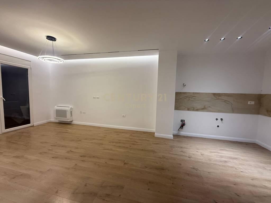 APPARTAMENTO 2+1+2 IN AFFITTO NEL COMPLESSO STAR! 600 € /Mese