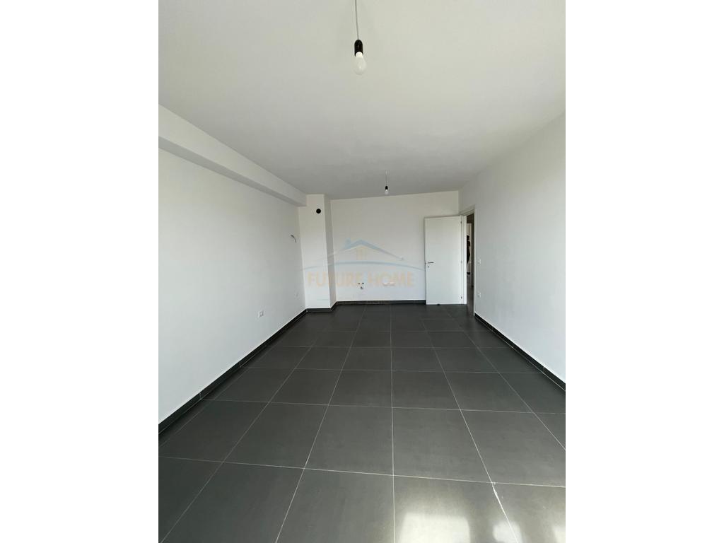 In vendita, Appartamento 3+1, Via 5 Maji, Tirana.