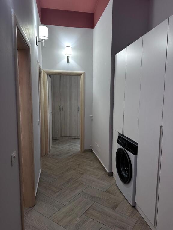Jepet me qera penthouse 2+1+verande