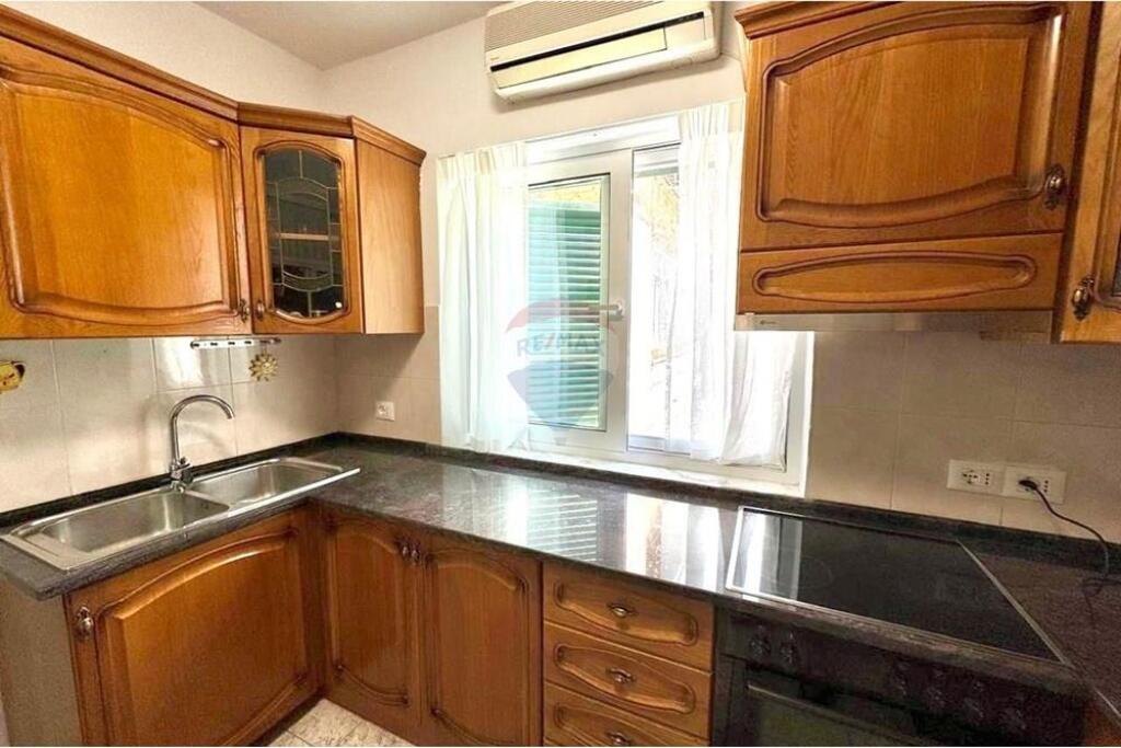 Appartamento 2+1+2+ balcone in affitto nel centro di Tirana !