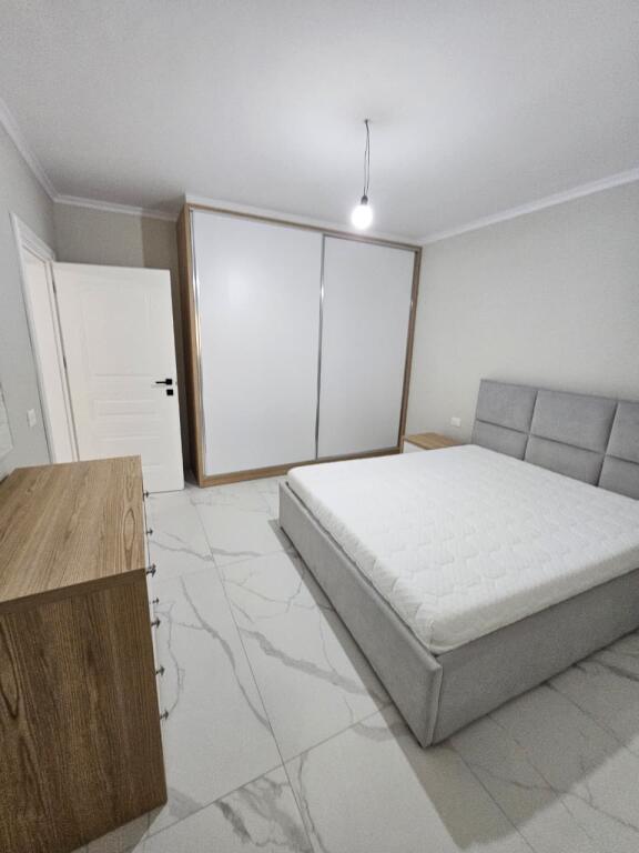 AFFITTASI APPARTAMENTO 1+1 A KENETE DURRES