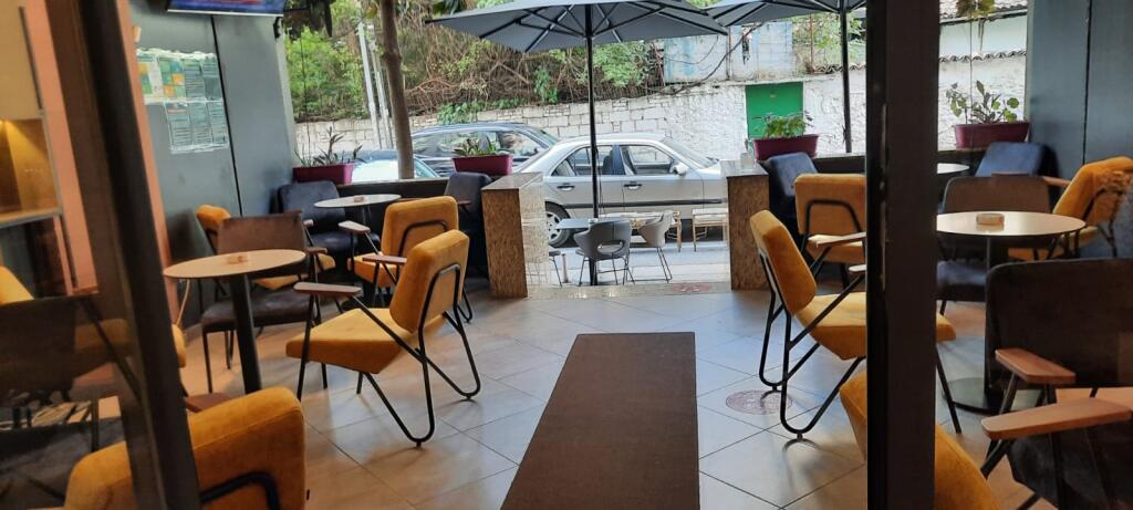 Shop for sale at Barrikadave Street/370,000 euros