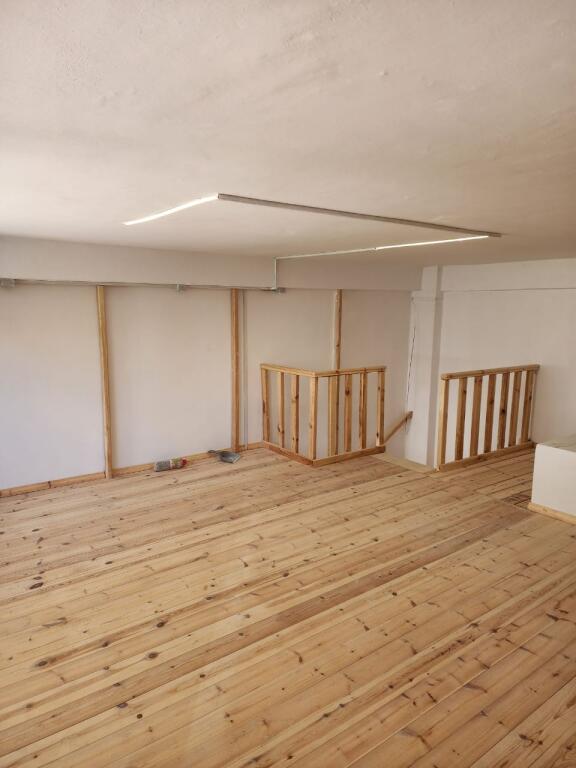 2 duplex in affitto sopra Vilen Gold.