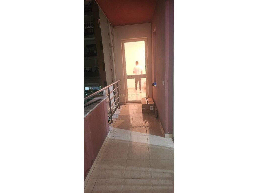 Appartamento 1+1 in Vendita – Yzberisht, Di Fronte a KMY | 72 m² | 3° Piano