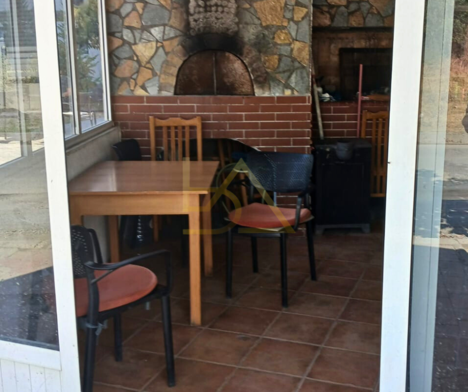 Shitet Apartament + Lokal – Elbasan, Ura e Zaranikës (Rruga Mehmet Karadaku)