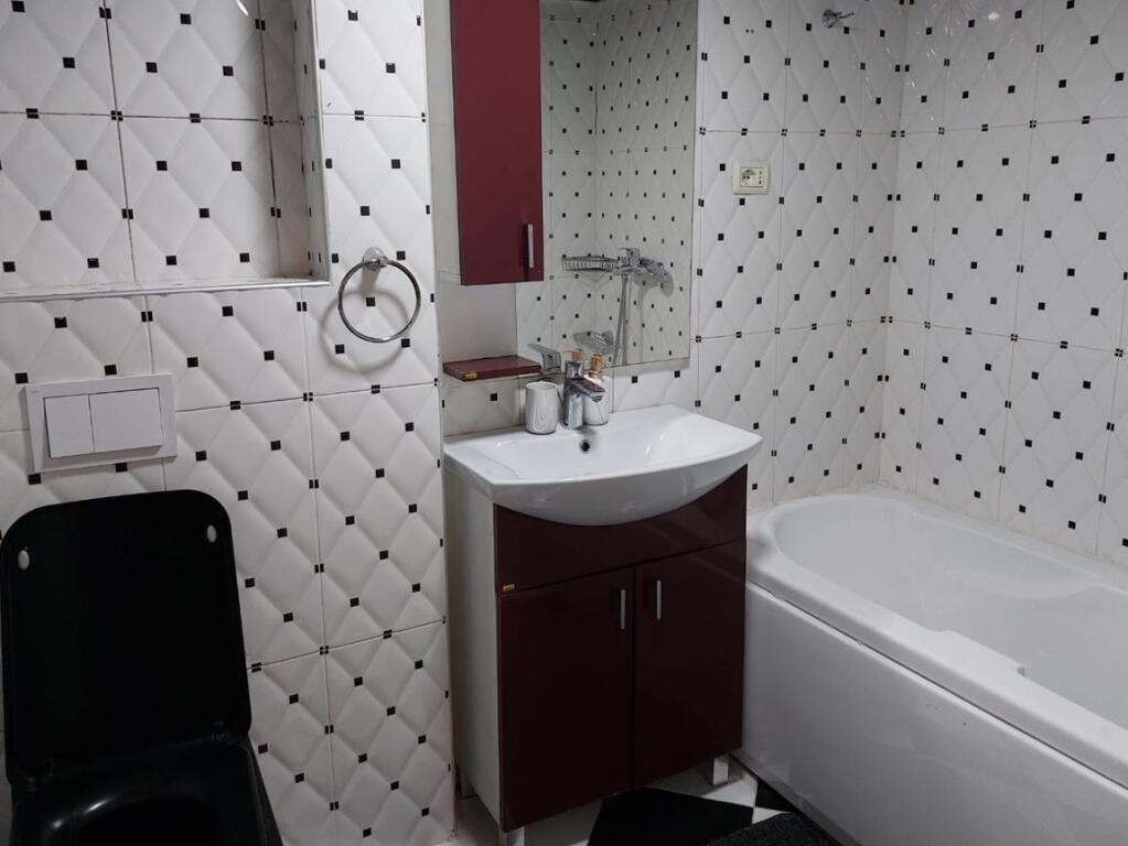 Apartment 2+1 for rent at Shallvaret