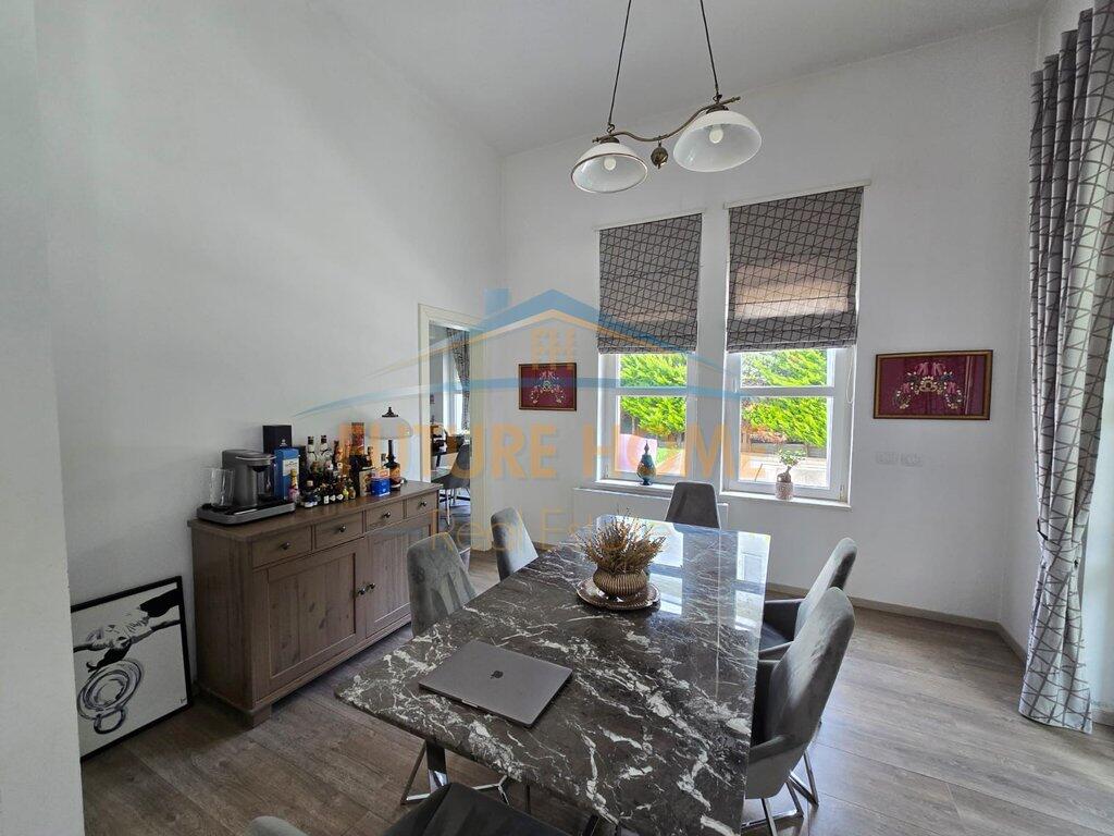 Villa Individuale in vendita Rolling Hill Residence