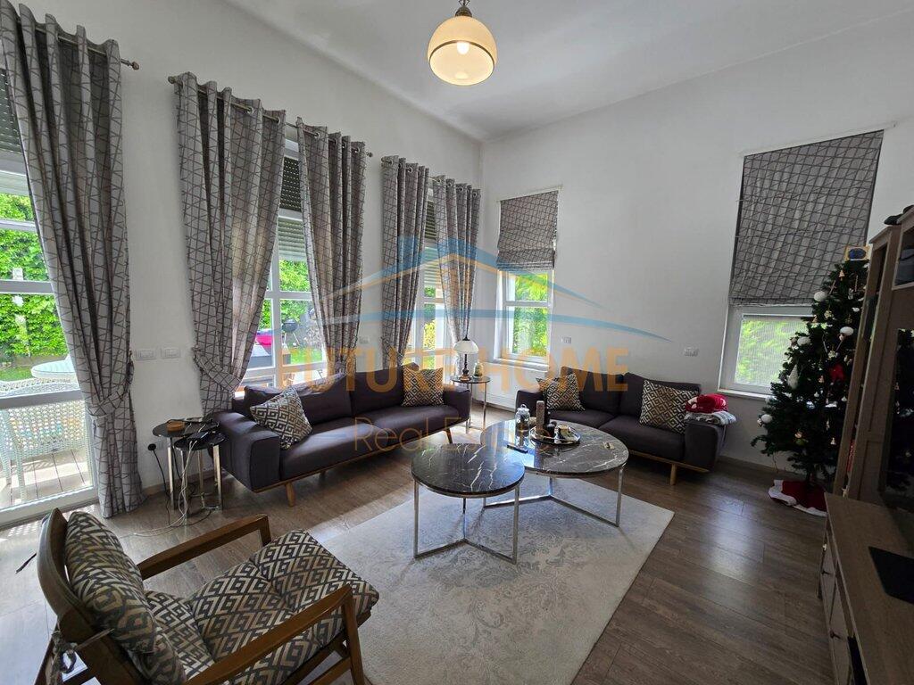 Villa Individuale in vendita Rolling Hill Residence
