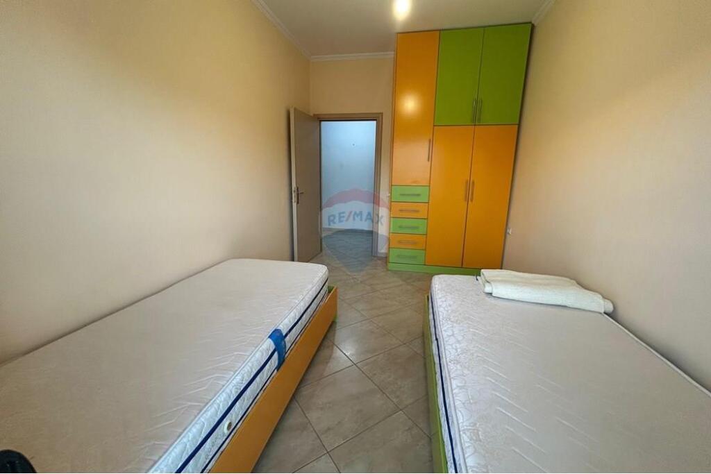 APPARTAMENTO 2+1 IN AFFITTO PRESSO IL MUNICIPIO DI PARIGI