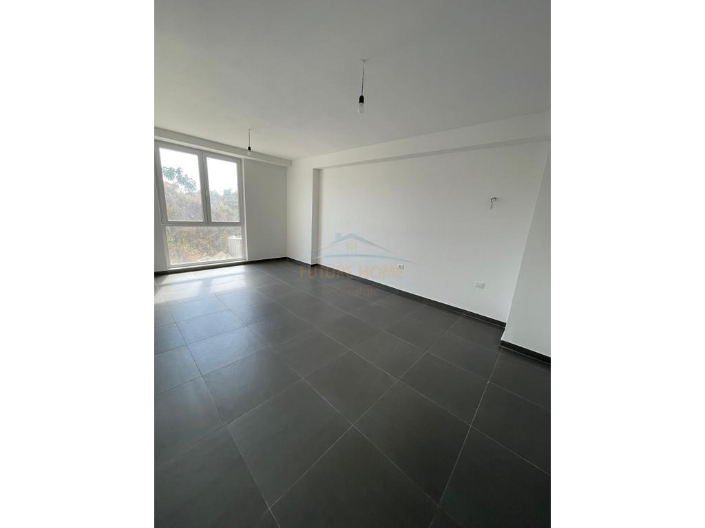 In vendita, Appartamento 3+1, Via 5 Maji, Tirana.