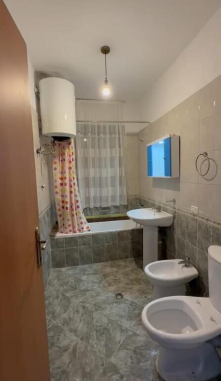 APARTAMENT I PERSHTATESHEM PER CIFTE 1+1 ASTIR