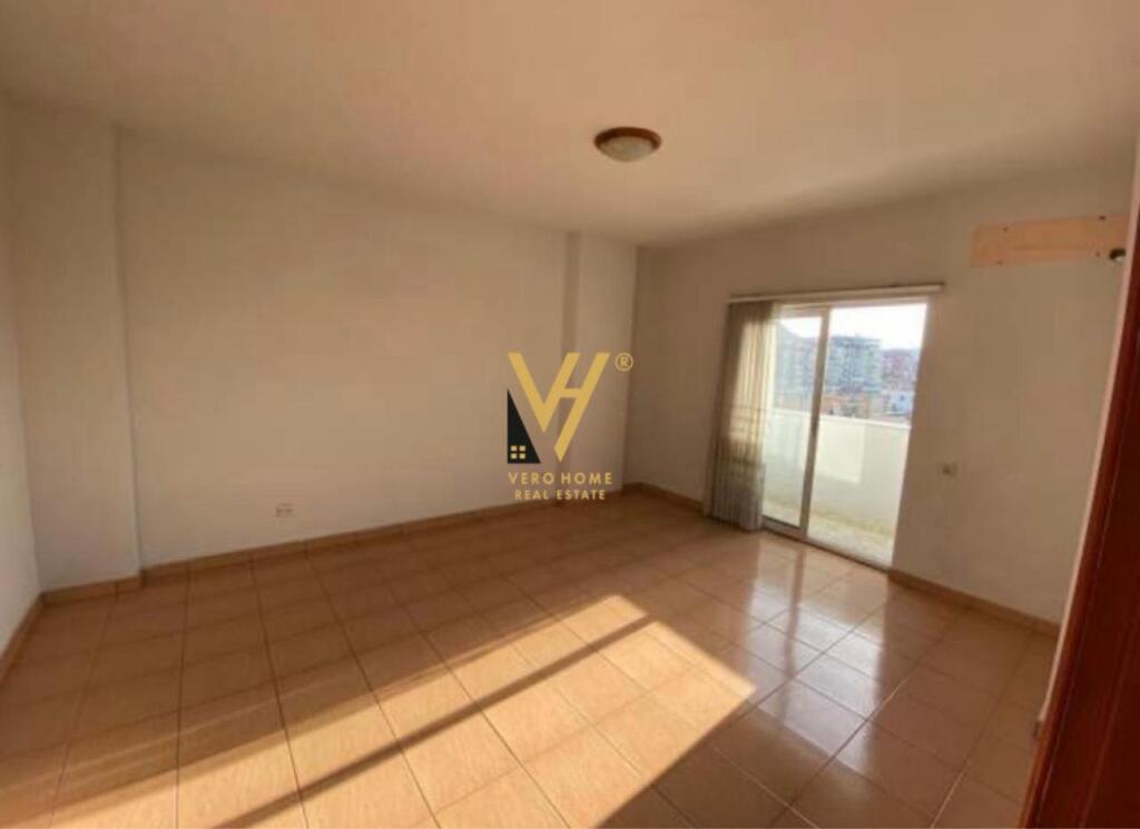 APPARTAMENTO 2+1+BLK IN AFFITTO A KOMUNA E PARISIT 450 EURO