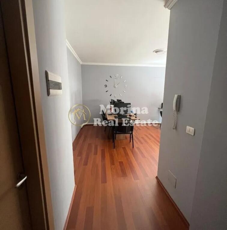 Affitto, Appartamento 3+1, 5 Maggio, 900 Euro/Mese