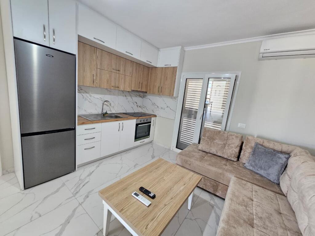 AFFITTASI APPARTAMENTO 1+1 A KENETE DURRES