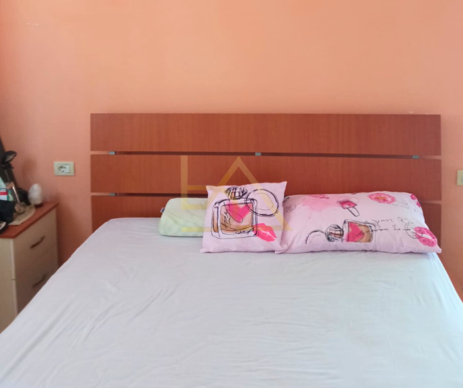 Shitet Apartament + Lokal – Elbasan, Ura e Zaranikës (Rruga Mehmet Karadaku)