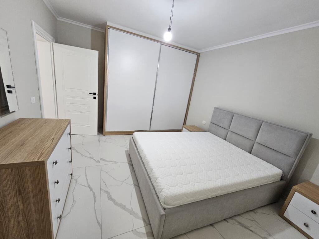 AFFITTASI APPARTAMENTO 1+1 A KENETE DURRES