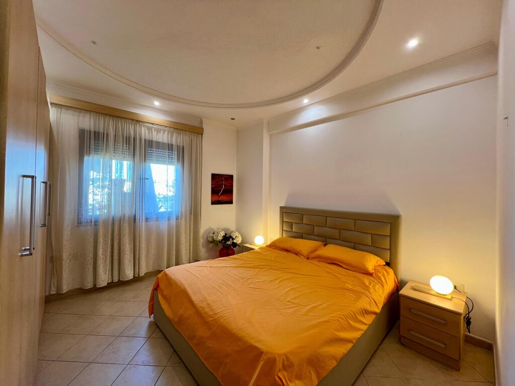 Rent Apartment 1+1+Balcony, “Rruga e Kavajës”- Tirana