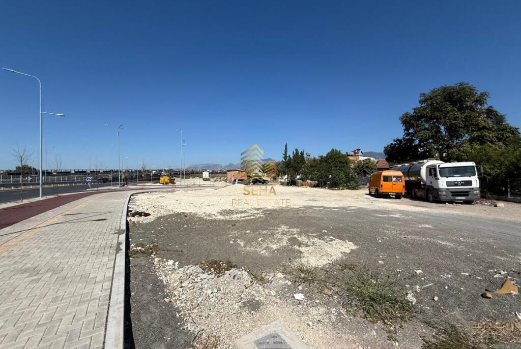 Terreno in affitto 800m², Laprake - Grande Anello, 1300 Euro