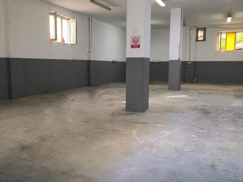 AMBIENTE COMMERCIALE 250 m² IN AFFITTO Via Siri Kodra, Tirana