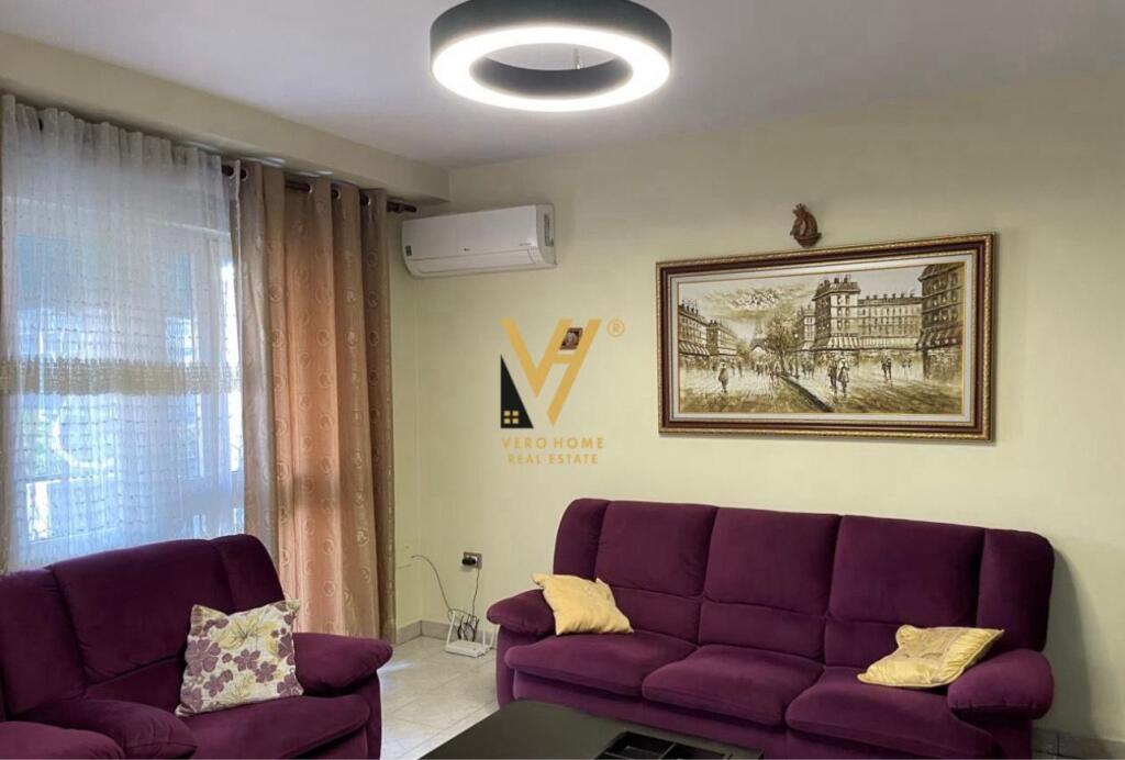JEPET APARTAMENT 1+1+BLK ME QIRA NE QENDER 620 EURO
