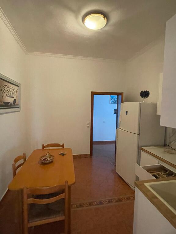 Jepet Apartament 2+1 plazh durres Deri ne Qershor