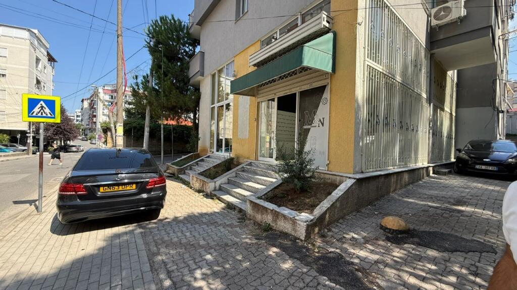 Business Premises for Sale at Fresku, on Shefqet Kuka Street