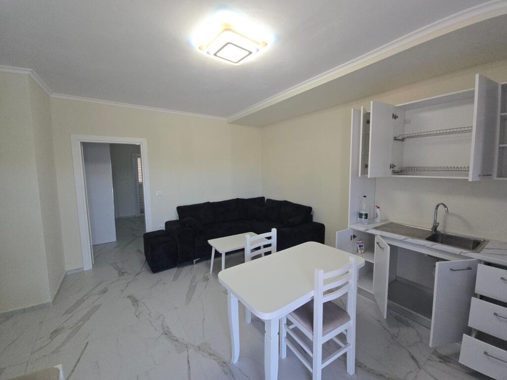 JEPET ME QERA SUPER APARTAMENT 1+1 NE KENET DURRES