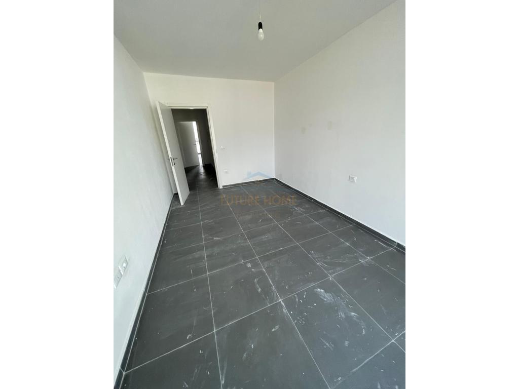 In vendita, Appartamento 2+1, Via 5 Maji, Tirana.