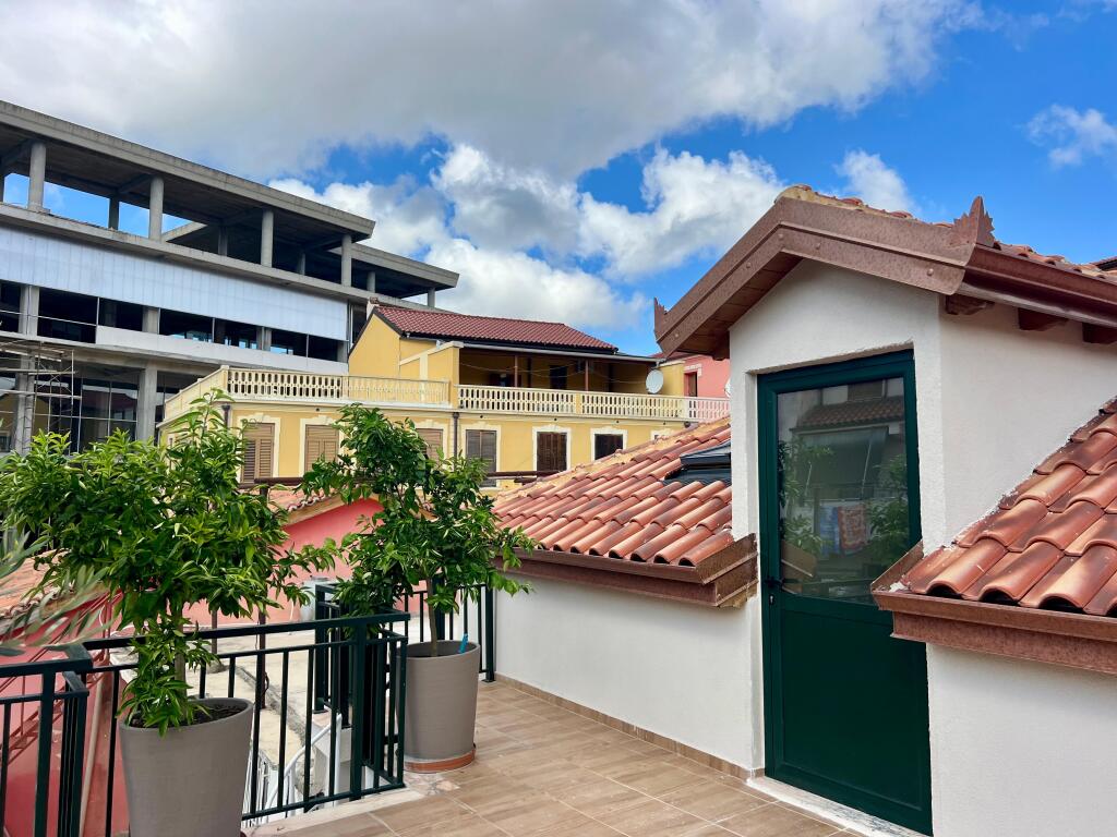Casa Privata in Affitto a Vlora