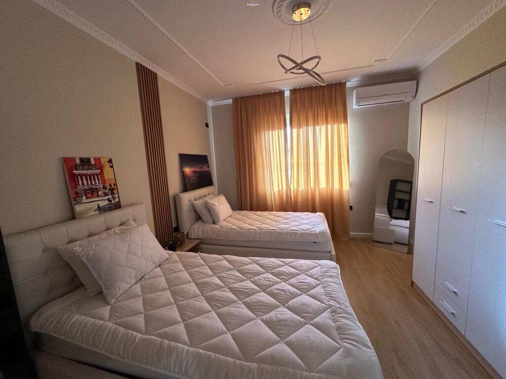 Appartamento In Affitto 2+1 In Piazza Willson (ID B2201473) Tirana