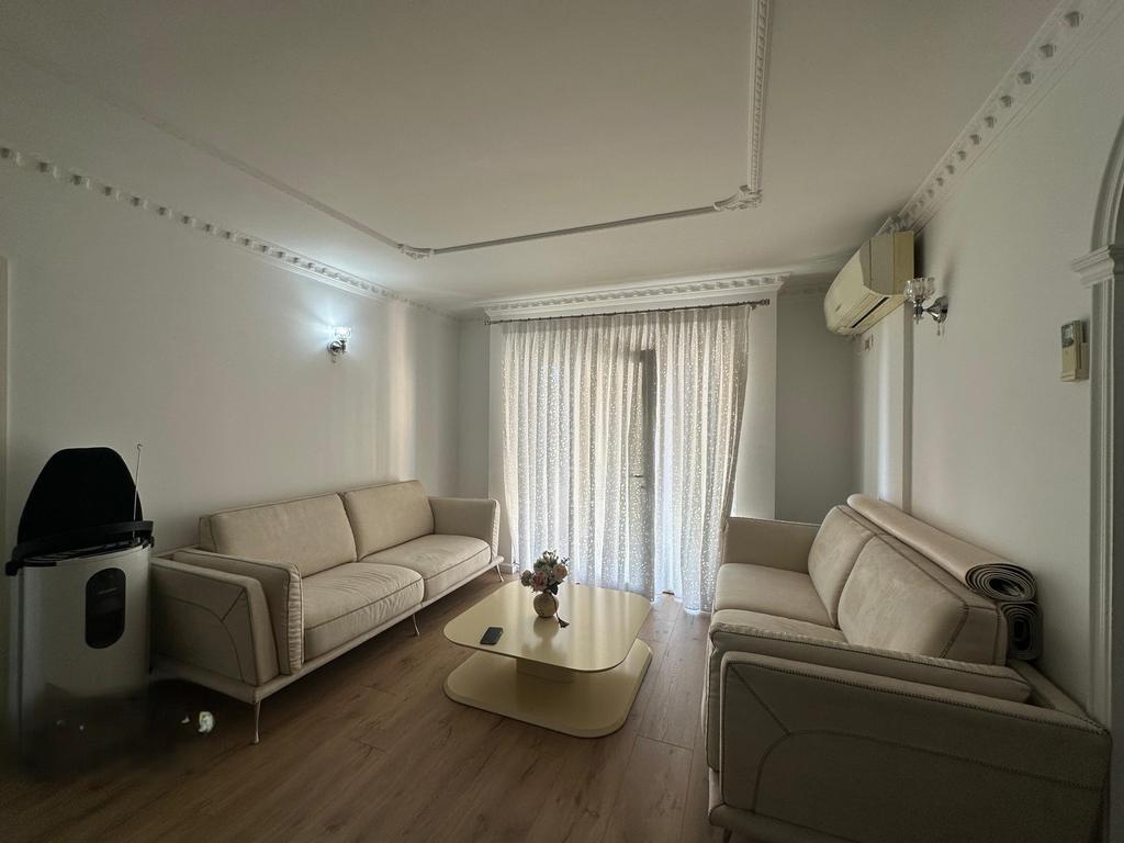 Appartamento 3+1+2 in vendita a Blloku Gintash, Laprake! 205.000 €