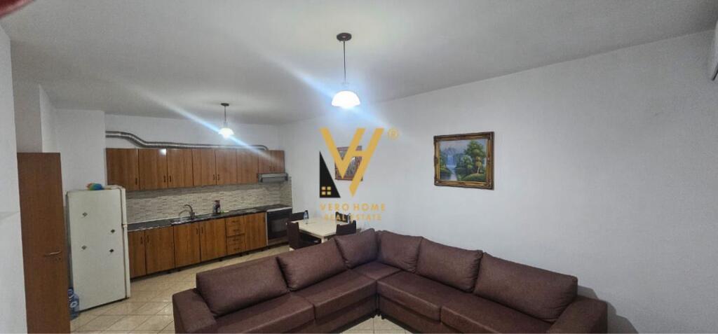 VENDESI APPARTAMENTO 1+1+BLK A YZBERISHT 110.000 EURO