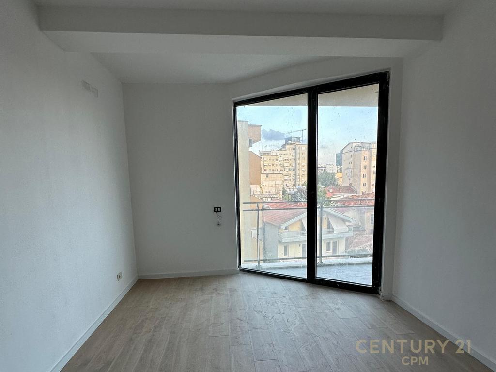APPARTAMENTO 1+1 PER UFFICI IN AFFITTO PRESSO GOLDEN TOWER RESIDENCE! 600 € /Mese