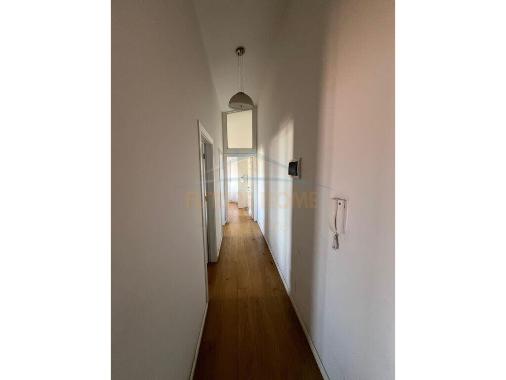 Në Shitje, Duplex 3+1+2, Liqeni i Thatë, Tiranë