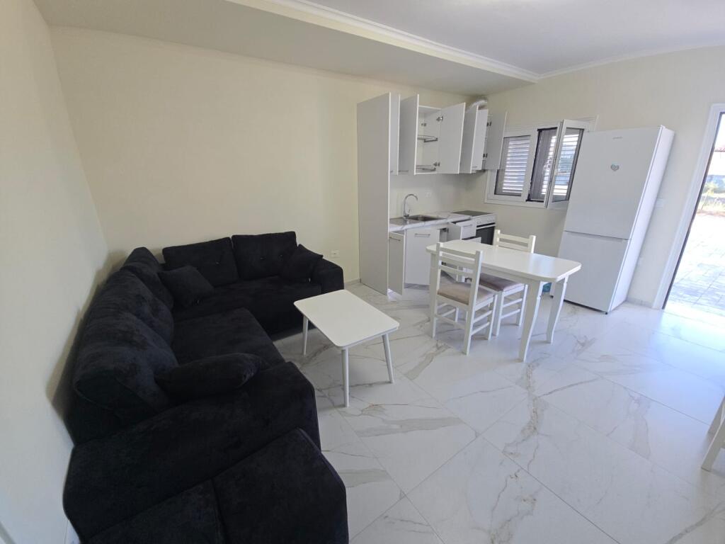 JEPET ME QERA SUPER APARTAMENT 1+1 NE KENET DURRES
