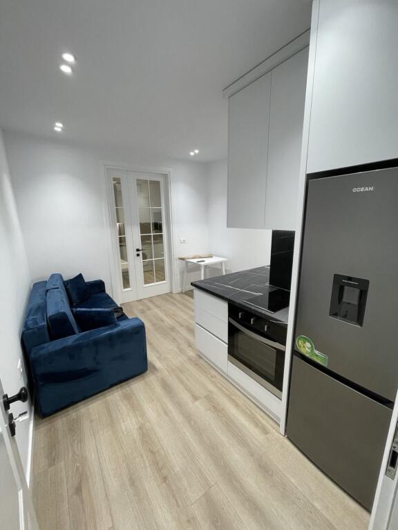 AFFITTASI 2 APPARTAMENTI 1+1 & 1 MONOLOCALE BLOCCO 1.500 EURO