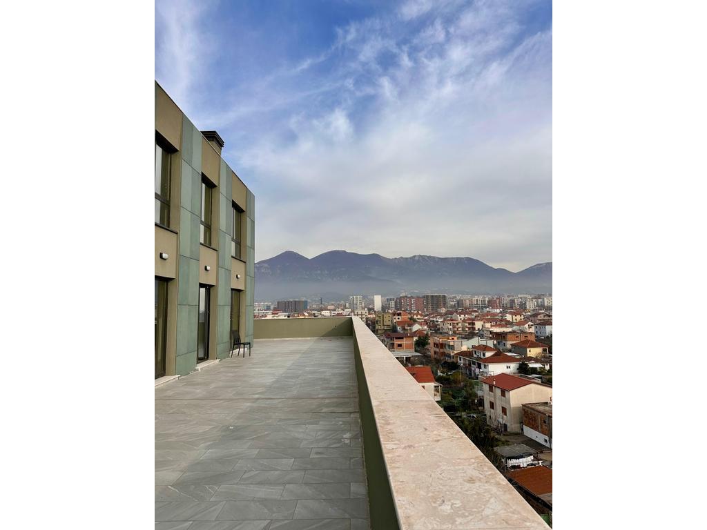 AFFITTIAMO AMBIENTE DUPLEX PER UFFICI AL NUOVO BOULEVARD !