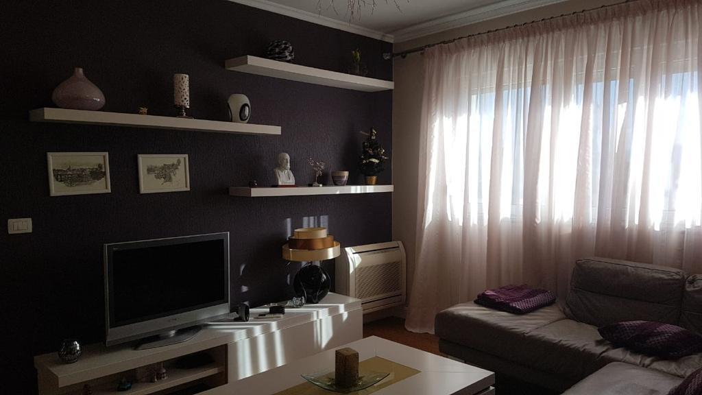 Apartament 2+1, Mozaiku
