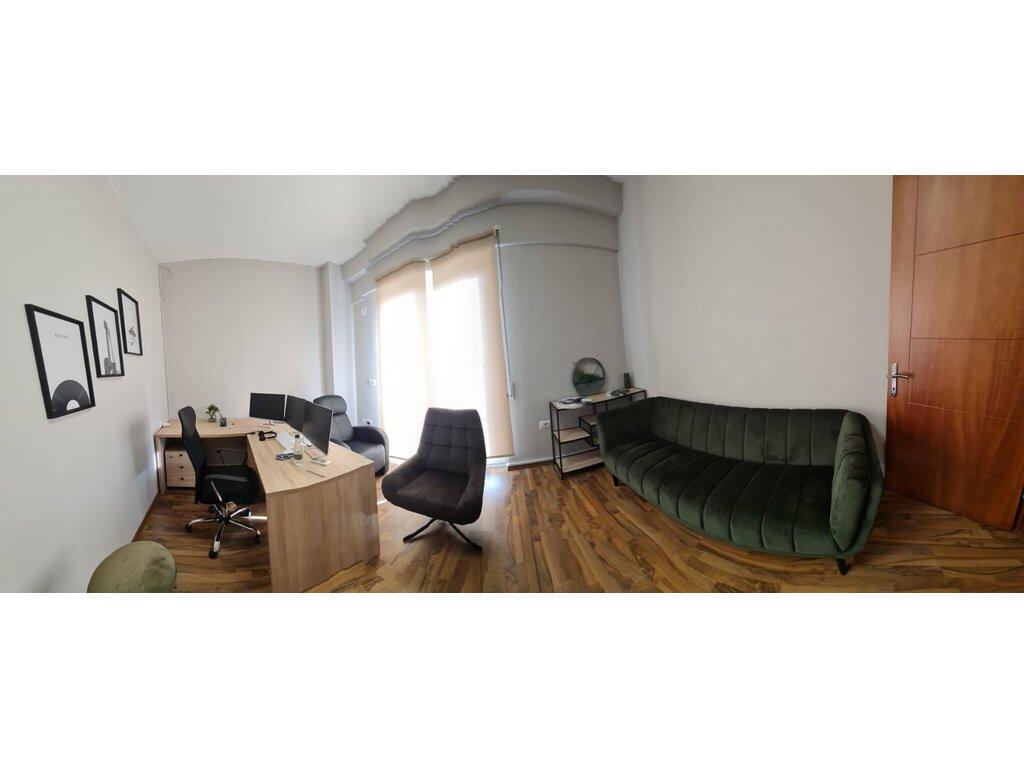 UFFICIO IN AFFITTO A TIRANA VICINO ALLA CASERMA DEI POMPIERI!