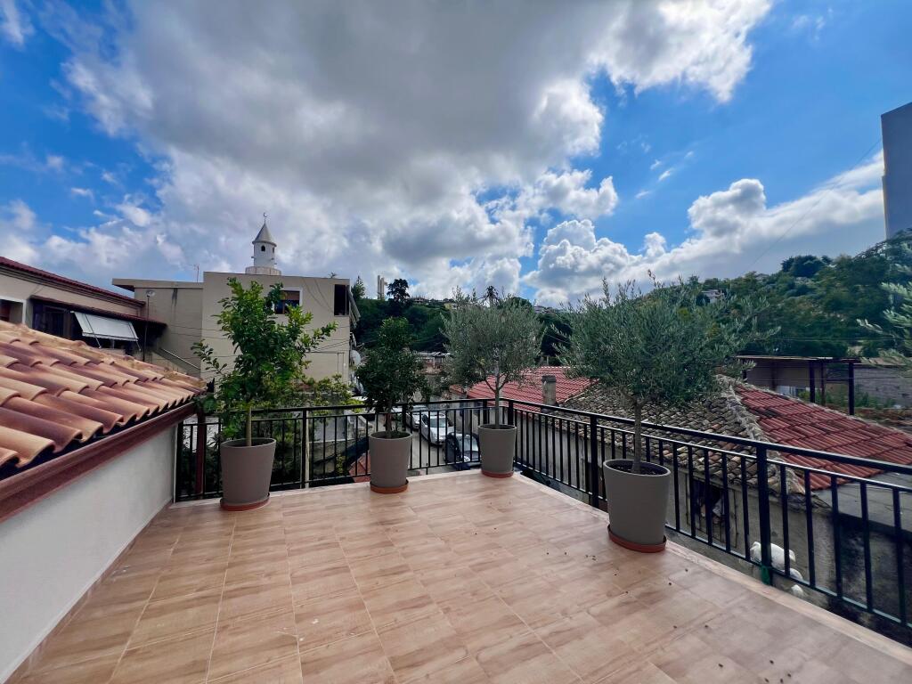 Casa Privata in Affitto a Vlora