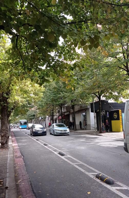 VENDESI COMMERCIALE IN VENDITA 105 M2 PAZARI I RI 590.000 EURO