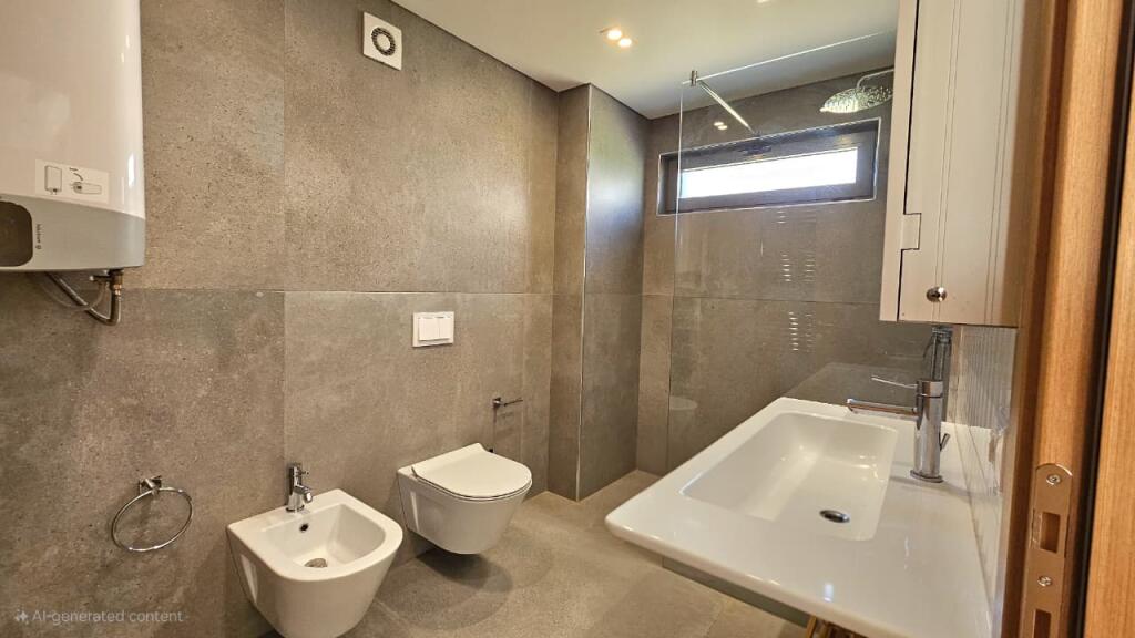 Villa di 3 piani in affitto vicino a Tegu / Tirana