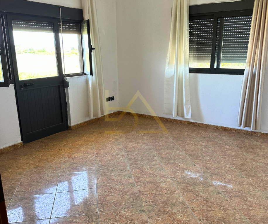 Villa + Terreno in vendita – Durrës, Shënavlash