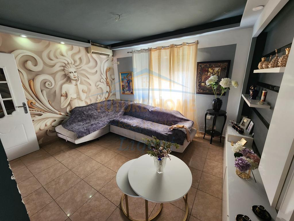 In vendita, Appartamento 2+1, Via Kavaja, Tirana
