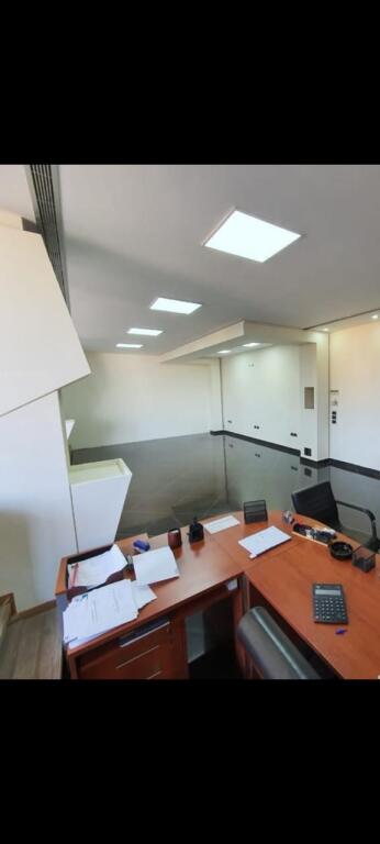 Locale commerciale in affitto